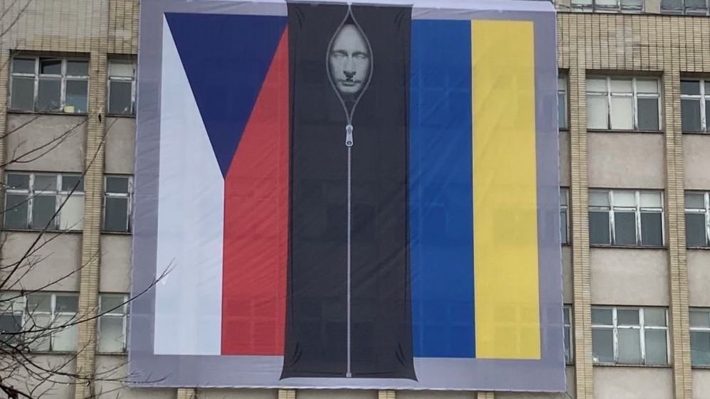 Putin v pytli na mrtvoly